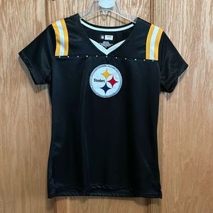 Women’s Steelers football Rhinestone top. Size Large.